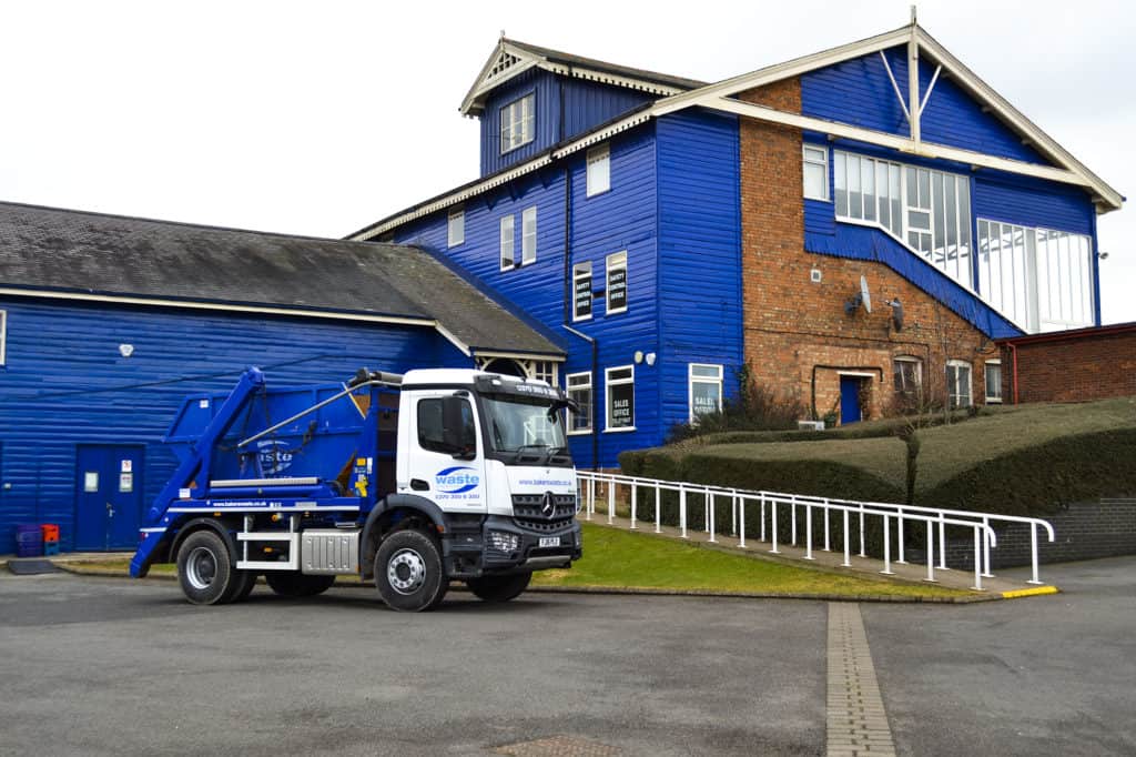 Colour_Racecourse skip truck at leicester racecourse